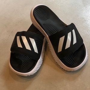 Adidas bounce slides